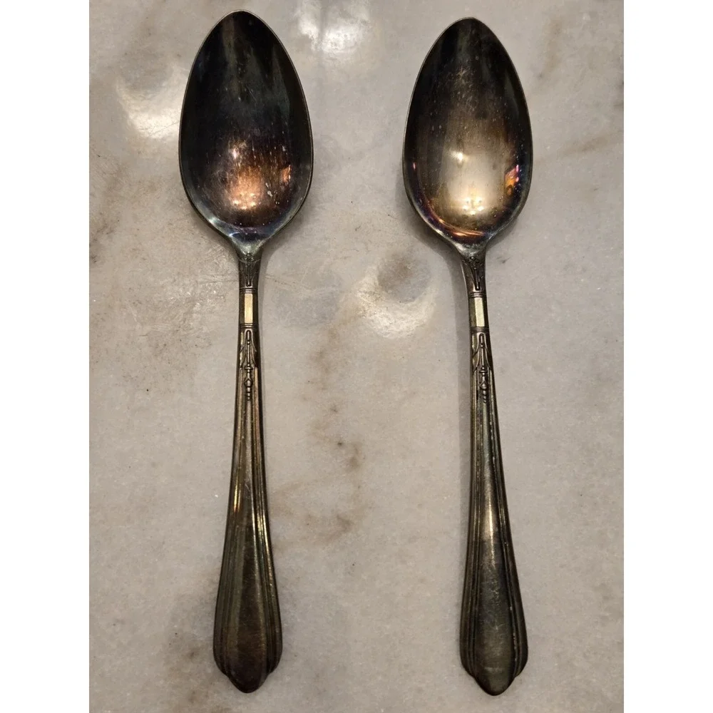Tudor Plate Oneida Community Lot Of 2‎ Teaspoons 6